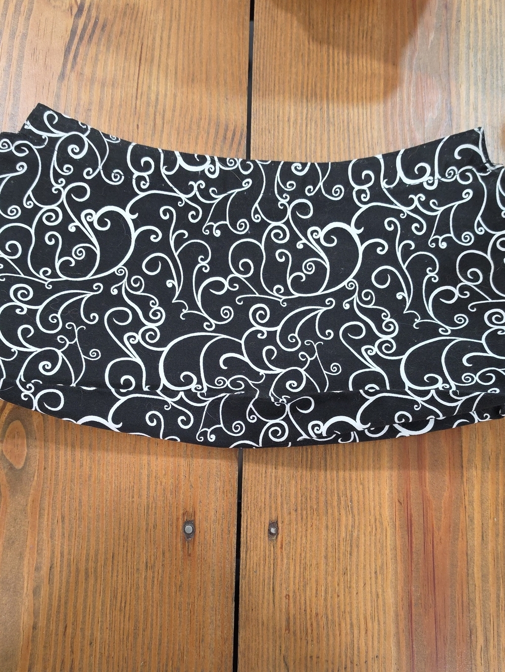Thirty One Black And White Skirt Purse